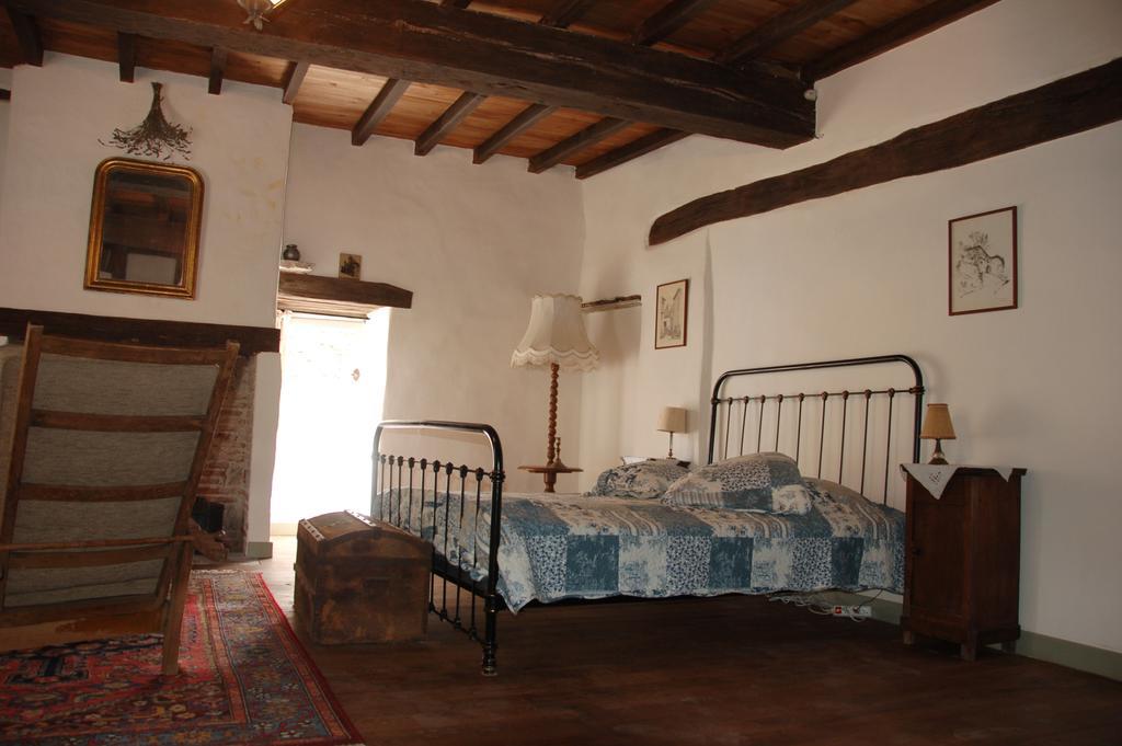 Auberge Lion D'Or Saint-Antonin Δωμάτιο φωτογραφία