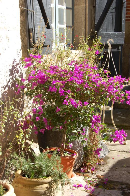 Auberge Lion D'Or Saint-Antonin Δωμάτιο φωτογραφία