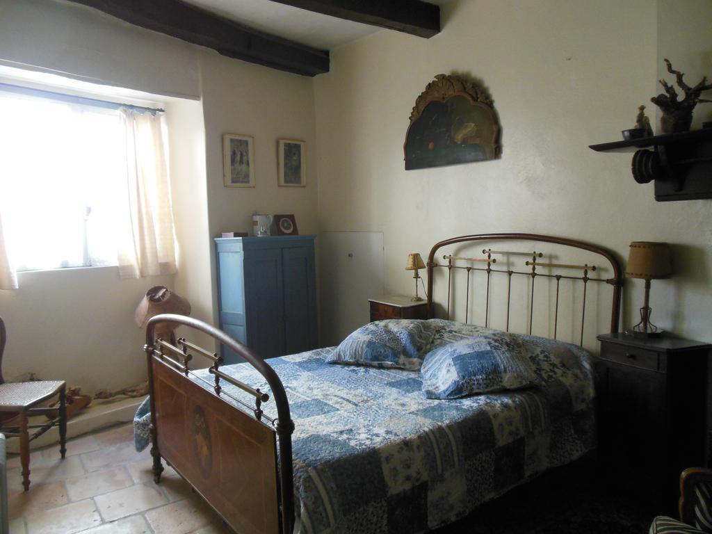 Auberge Lion D'Or Saint-Antonin Δωμάτιο φωτογραφία