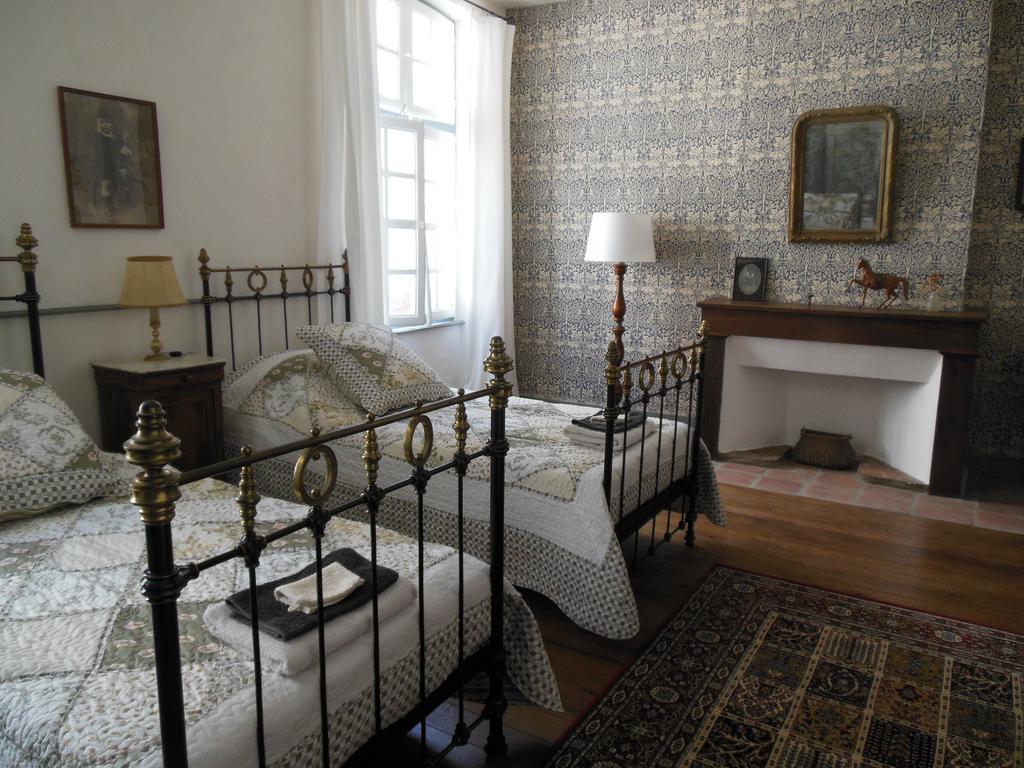 Auberge Lion D'Or Saint-Antonin Δωμάτιο φωτογραφία