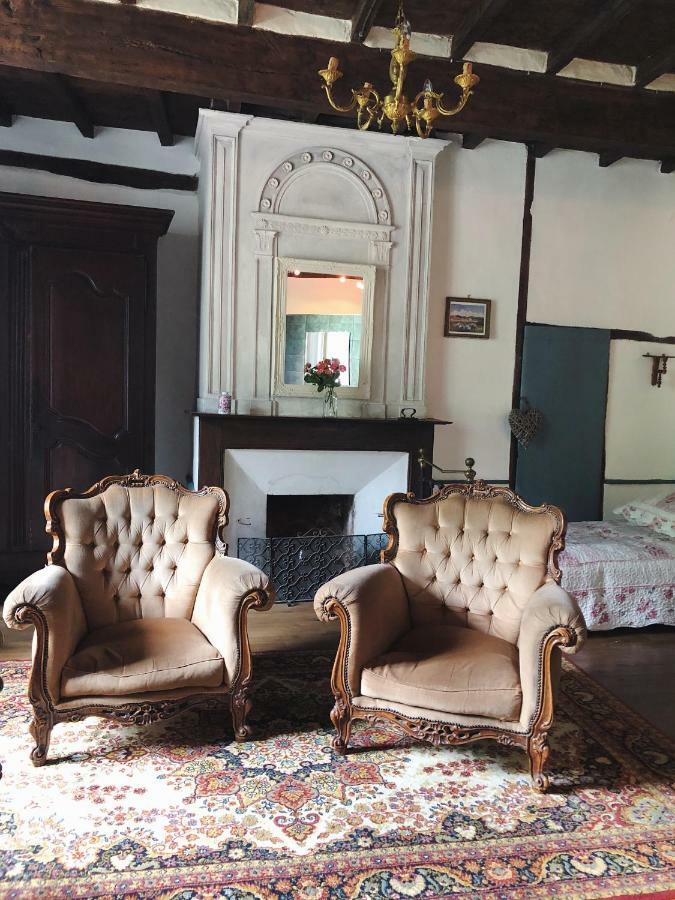 Auberge Lion D'Or Saint-Antonin Εξωτερικό φωτογραφία